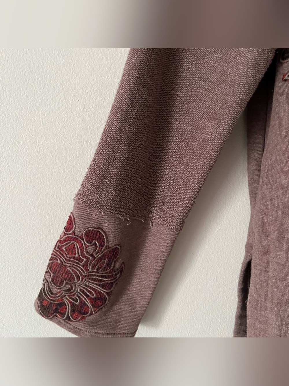 Soft Surroundings Taupe Mauve Burgundy Distressed Velvet Appliqué Cozy Top XL - Picture 3 of 10